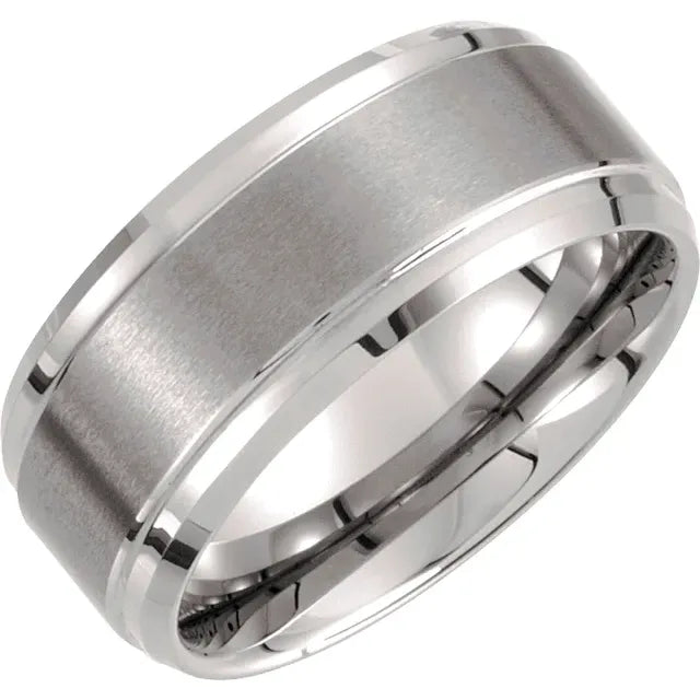 BEVELED-EDGE FLAT BAND WITH SATIN FINISH