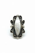 ESTATE: Sterling, Silver Mother of Pearl ring ￼