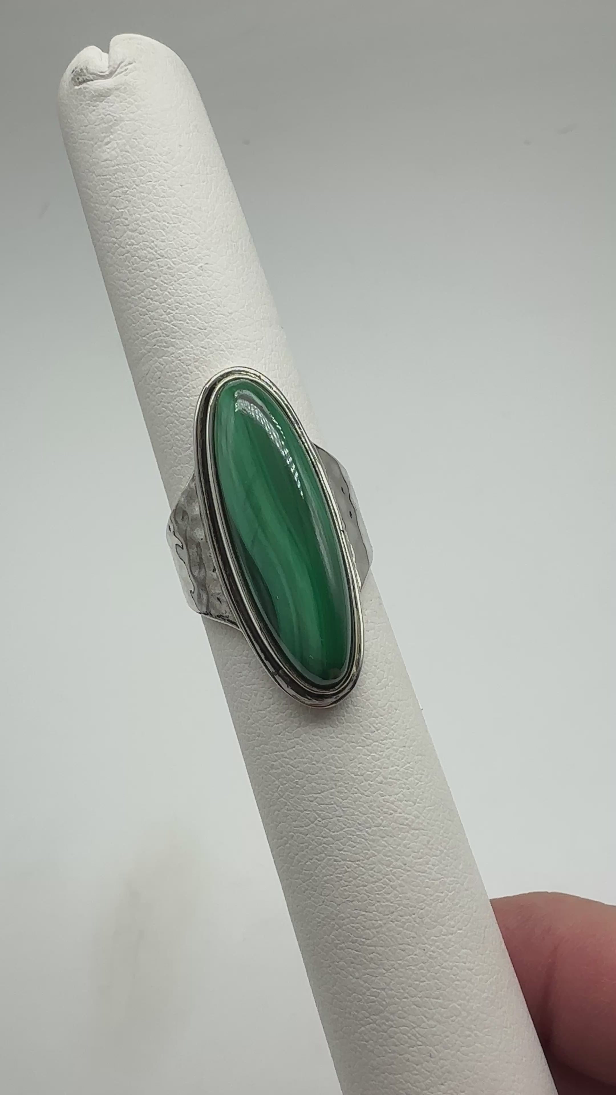 ESTATE: Sterling and Malachite Ring