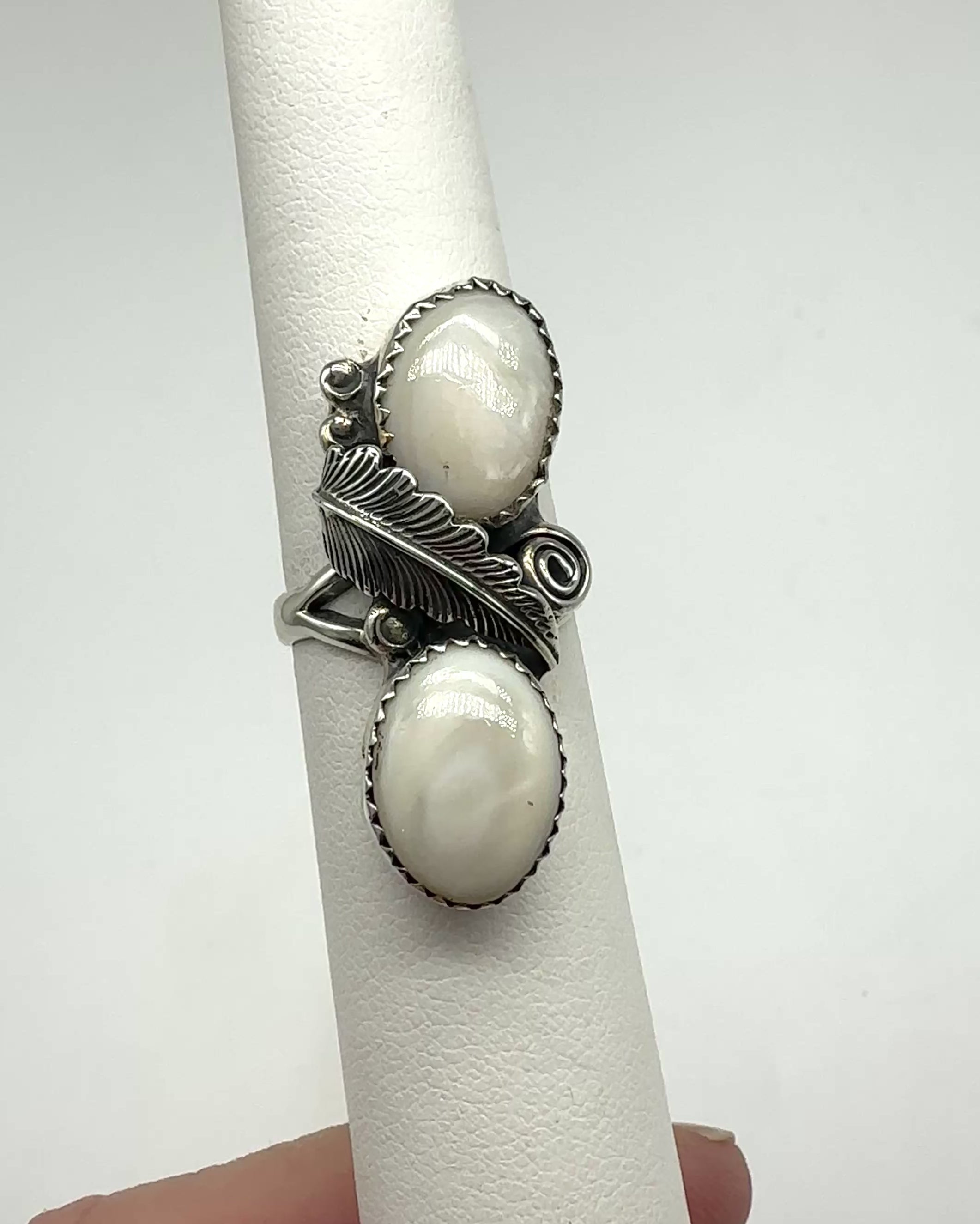 ESTATE: Sterling Mother of Pearl Ring